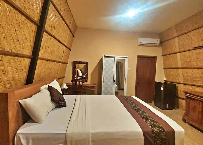 Yogasari Lodge *